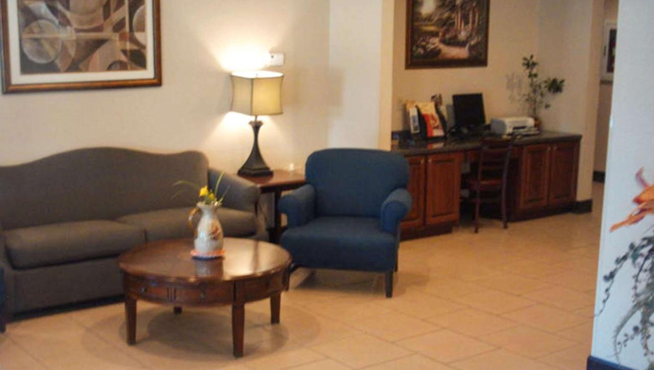 Western Motel Inn&Suites Hazelhurst Hazlehurst Buitenkant foto